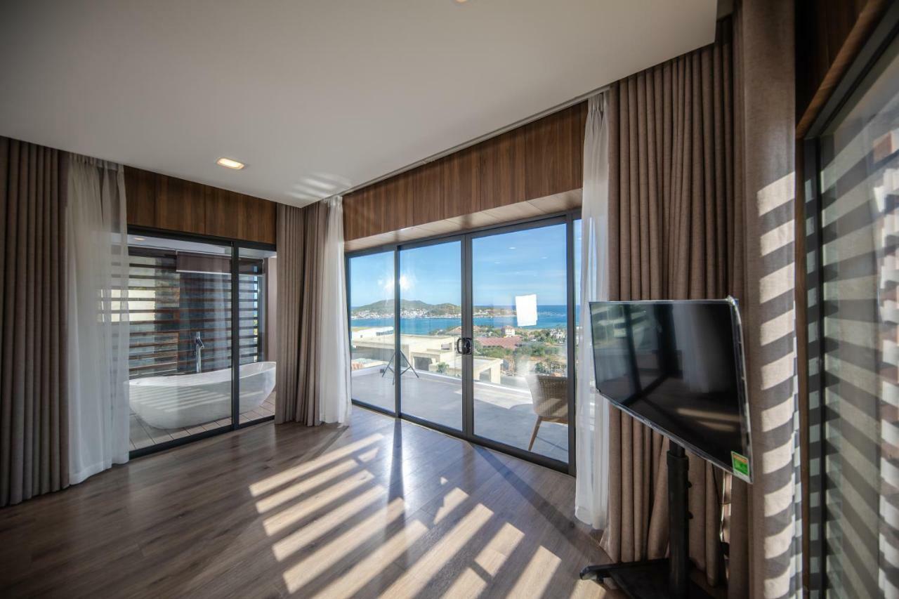 Acqua Villa Nha Trang Managed By Alternaty Exterior photo